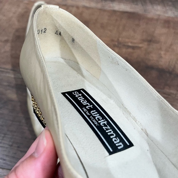 Vintage 80’s Pearlized Stuart Weitzman 1.5” Gold Studded Heels in Ivory - Picture 10 of 16